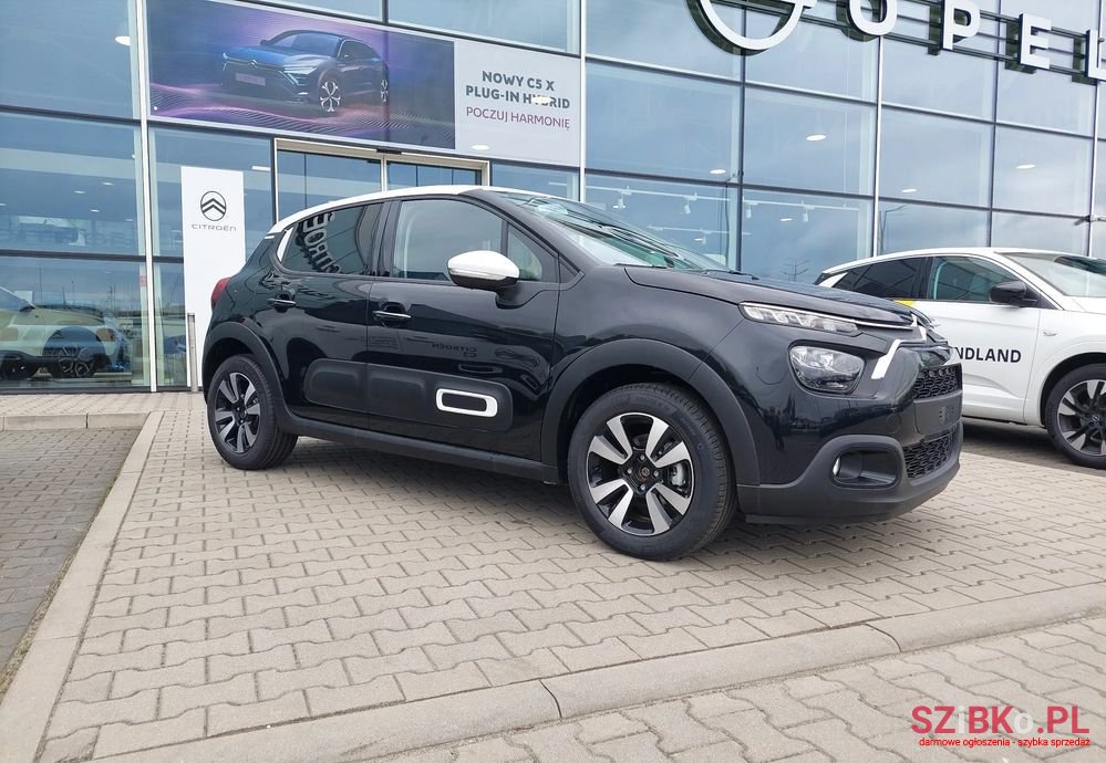 2023' Citroen C3 1.2 Puretech Max photo #2
