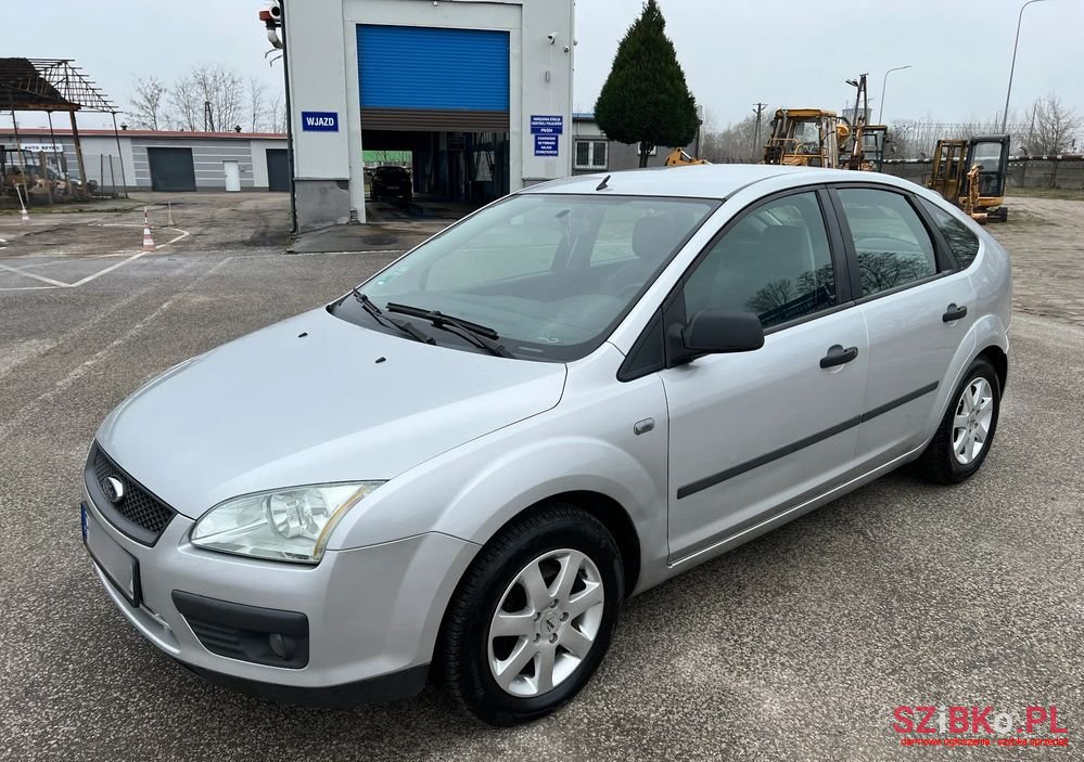 2005' Ford Focus 1.6 Comfort photo #1