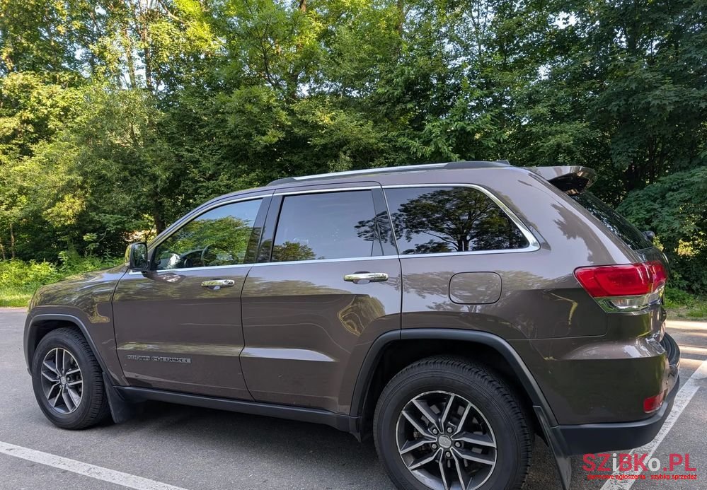 2017' Jeep Grand Cherokee 3.6 V6 Limited photo #3