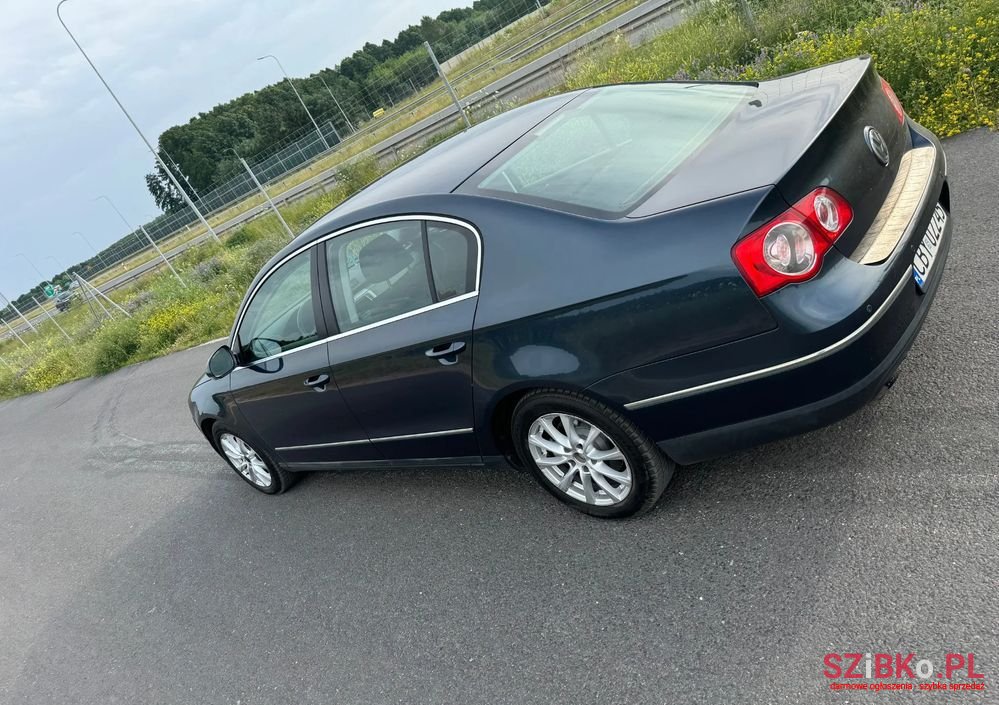 2006' Volkswagen Passat 2.0 Tdi Comfortline photo #4
