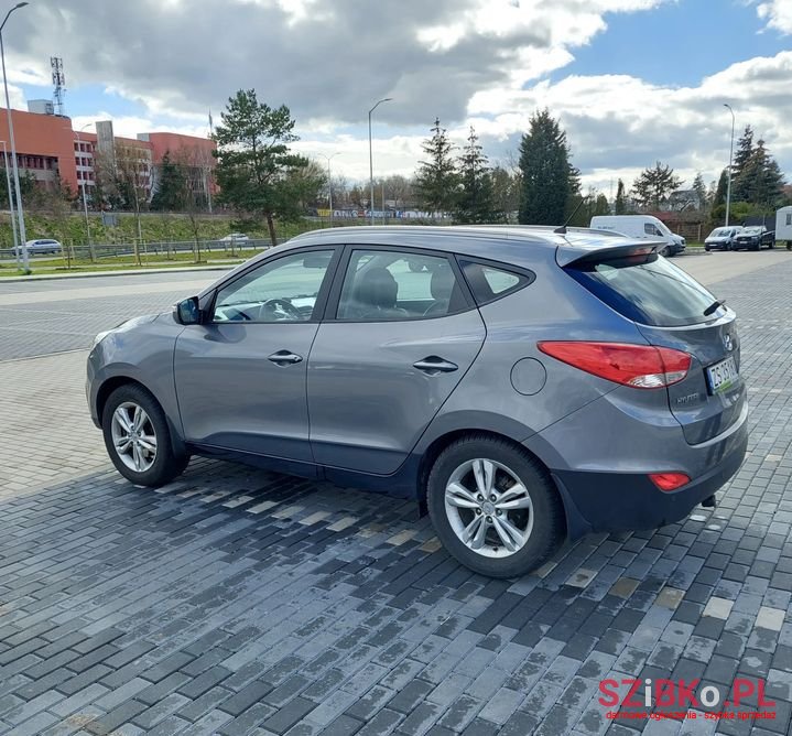 2012' Hyundai ix35 photo #6