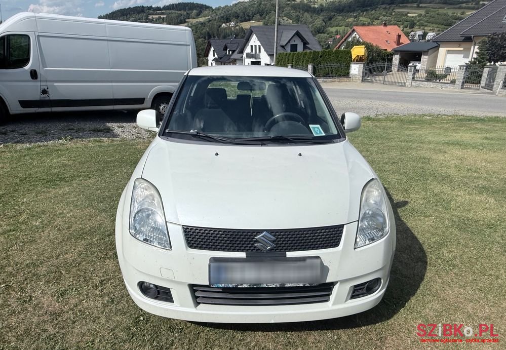 2006' Suzuki Swift photo #4