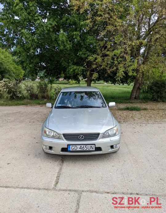 1999' Lexus IS photo #1