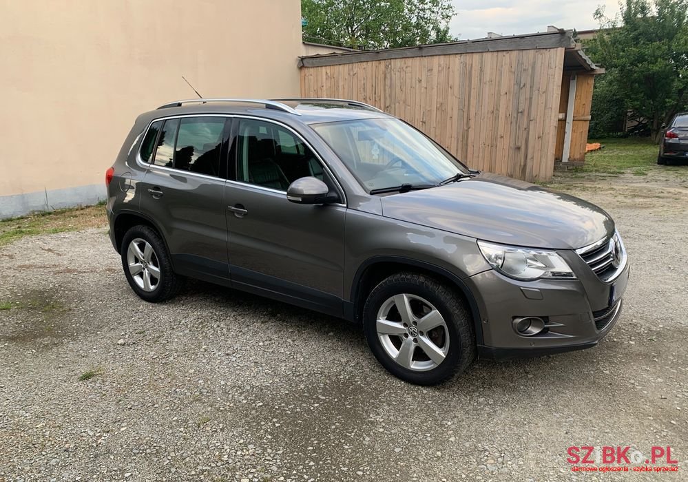 2009' Volkswagen Tiguan photo #6