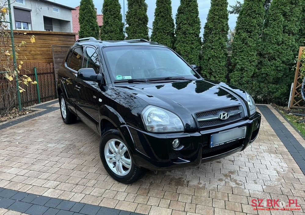 2008' Hyundai Tucson 2.0 Crdi Premium photo #2
