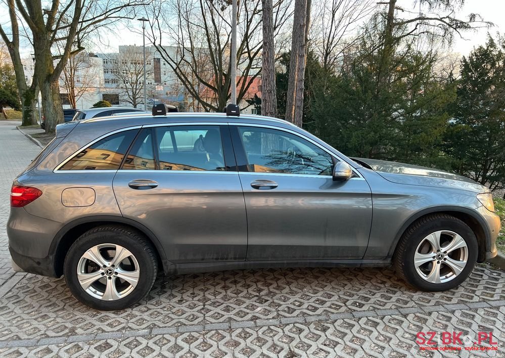2018' Mercedes-Benz GLC 220 D 4-Matic photo #1