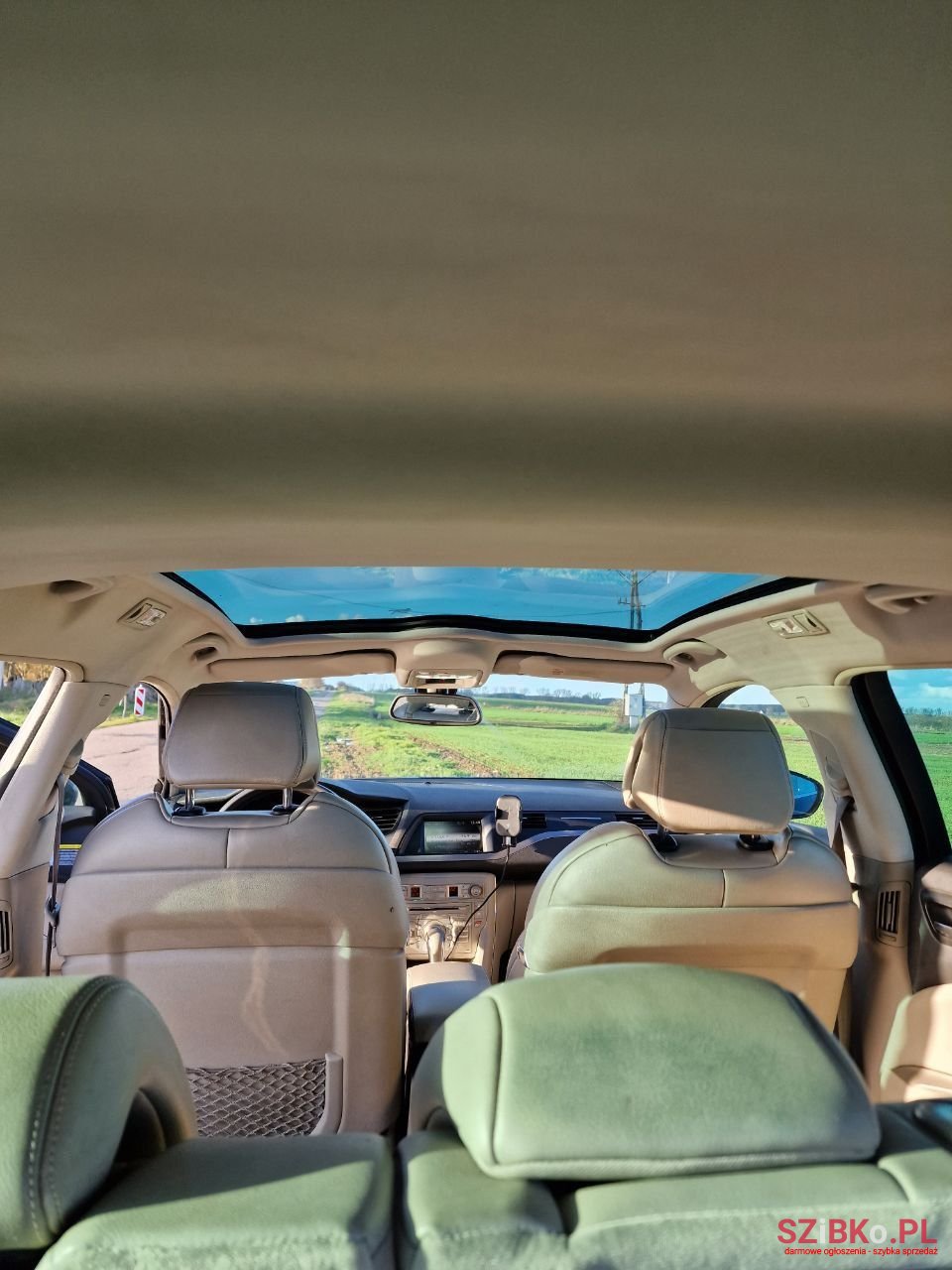 2010' Citroen C5 photo #3