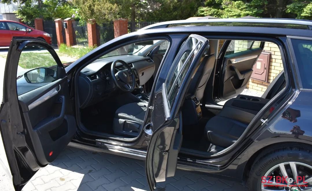 2013' Skoda Octavia photo #5