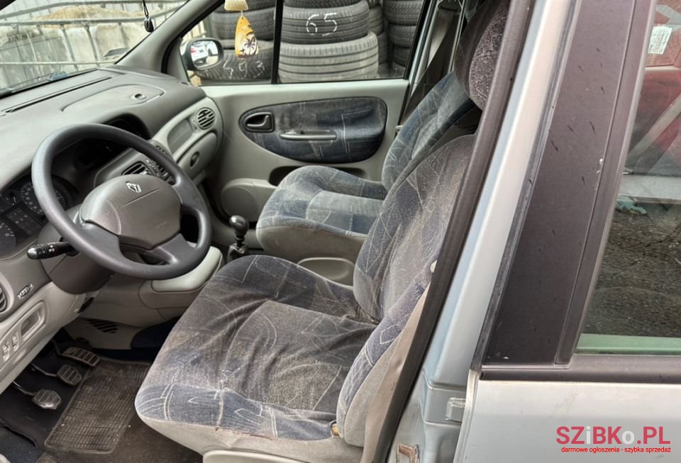 2001' Renault Scenic photo #2