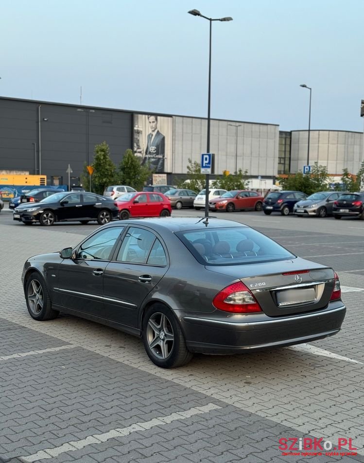 2008' Mercedes-Benz E-Class photo #5