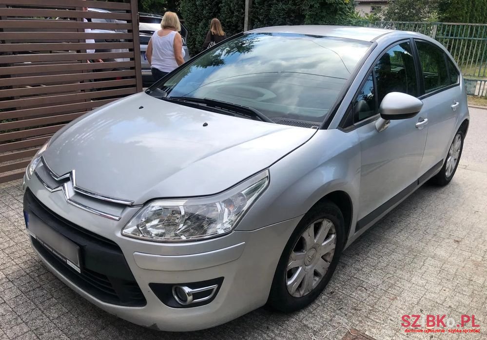 2009' Citroen C4 photo #2