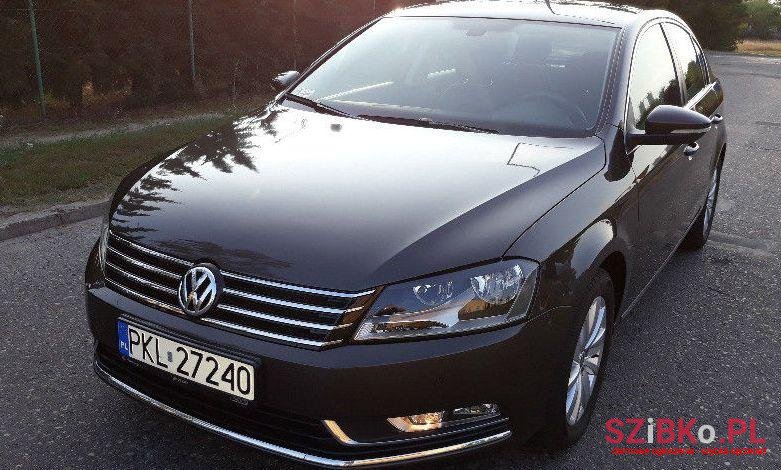 2013' Volkswagen Passat photo #2