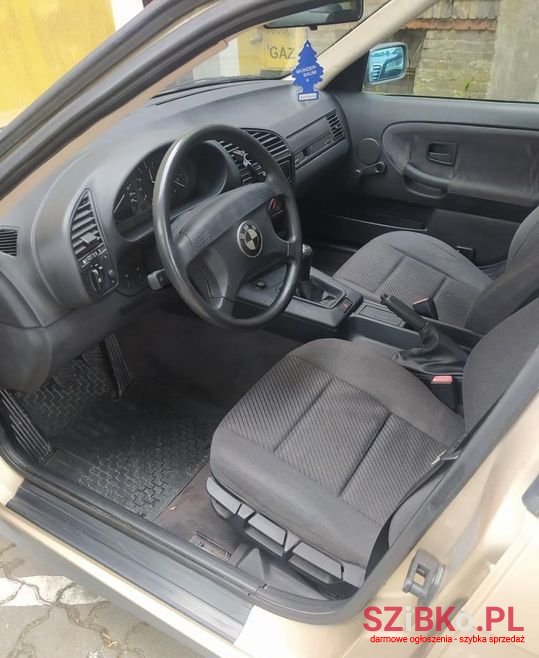 1992' BMW 3 Series photo #2