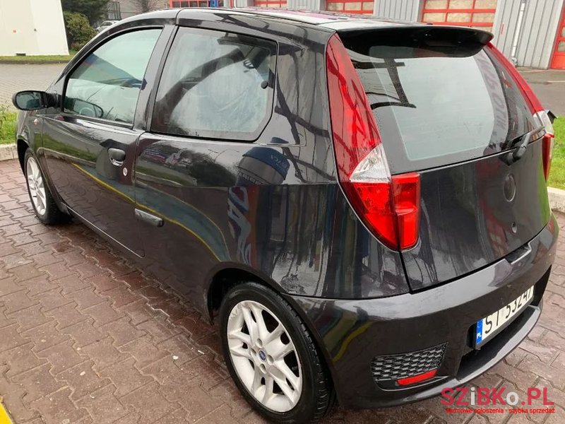 2004' Fiat Punto photo #2