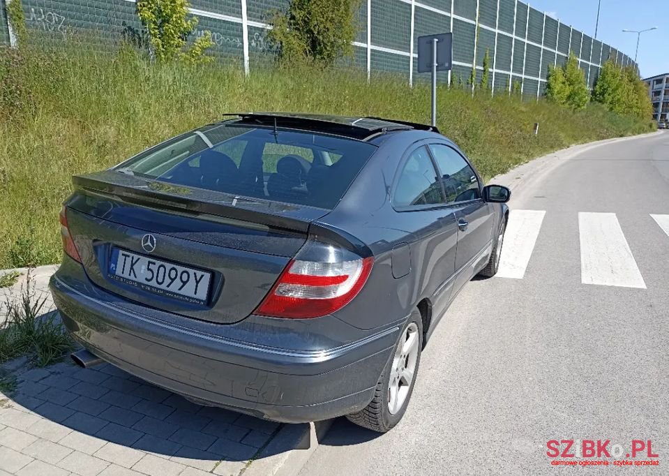 2005' Mercedes-Benz Klasa C photo #3