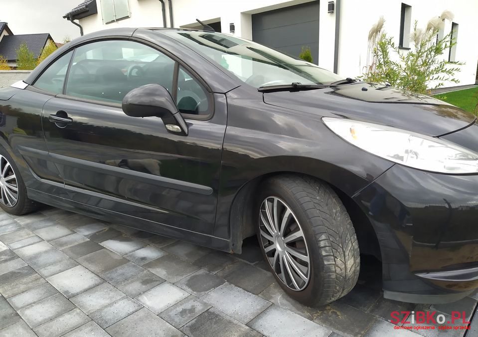 2007' Peugeot 207 photo #2