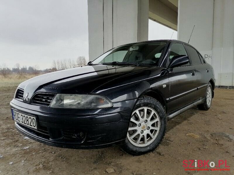 2003' Mitsubishi Carisma photo #1