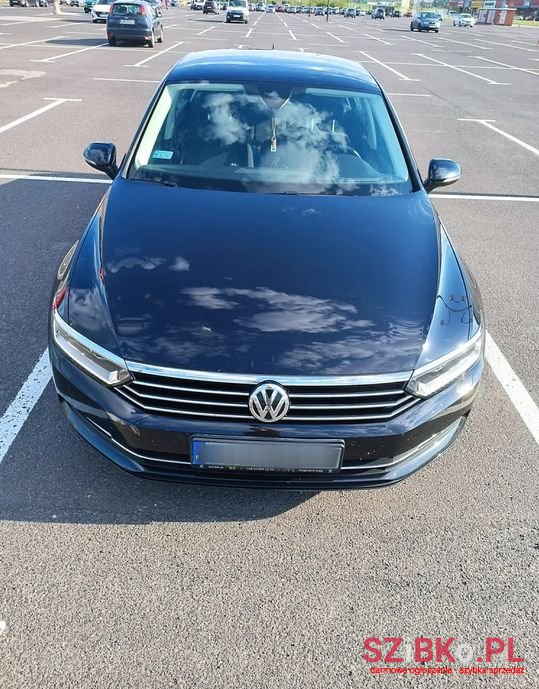 2016' Volkswagen Passat photo #1