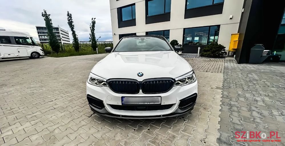 2018' BMW 5 Series photo #4