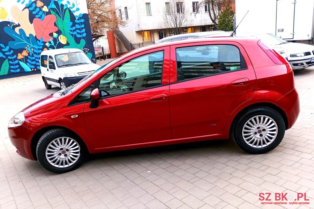 2008' Fiat Punto photo #5