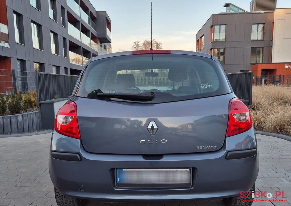 2007' Renault Clio 1.6 Galileo photo #5