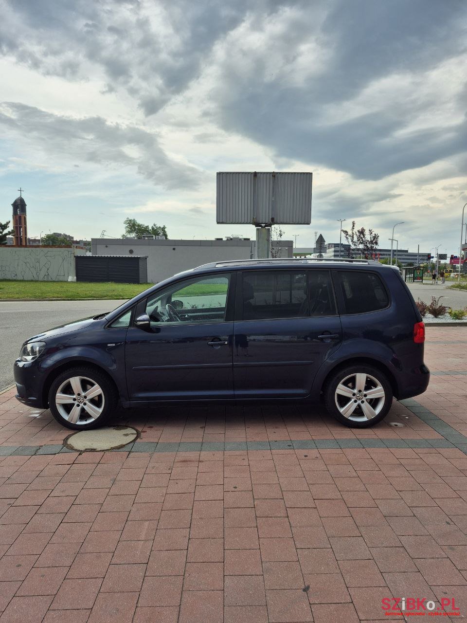 2014' Volkswagen Touran photo #4