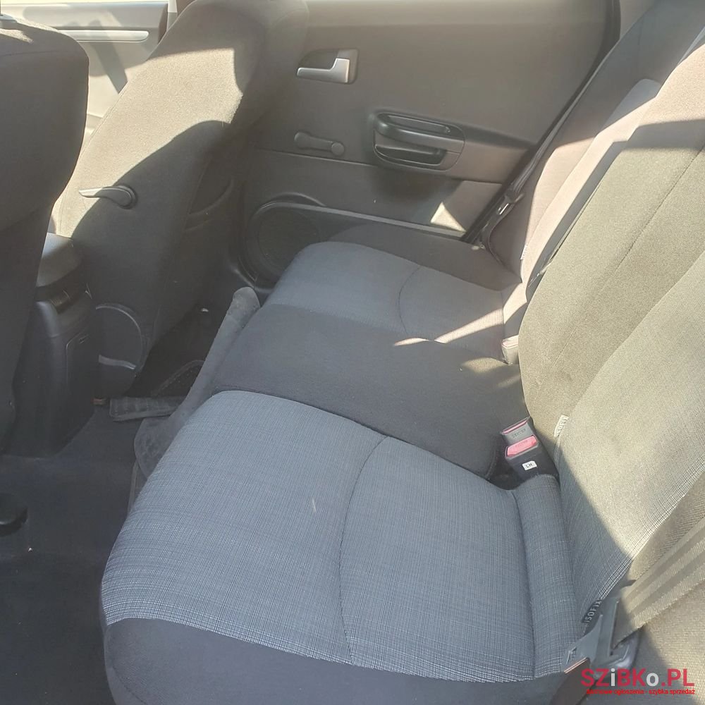 2010' Kia Ceed photo #3