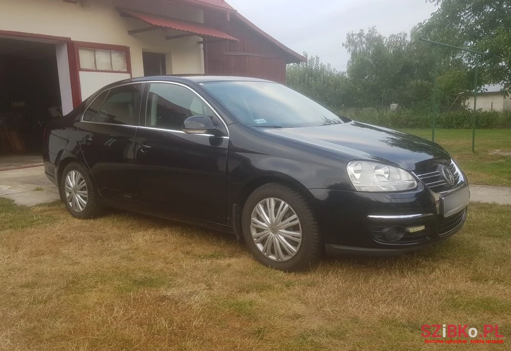 2008' Volkswagen Jetta photo #4