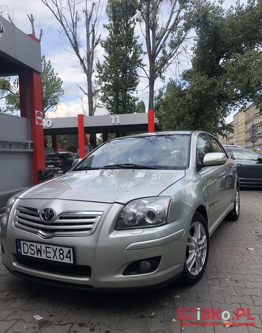 2008' Toyota Avensis photo #2