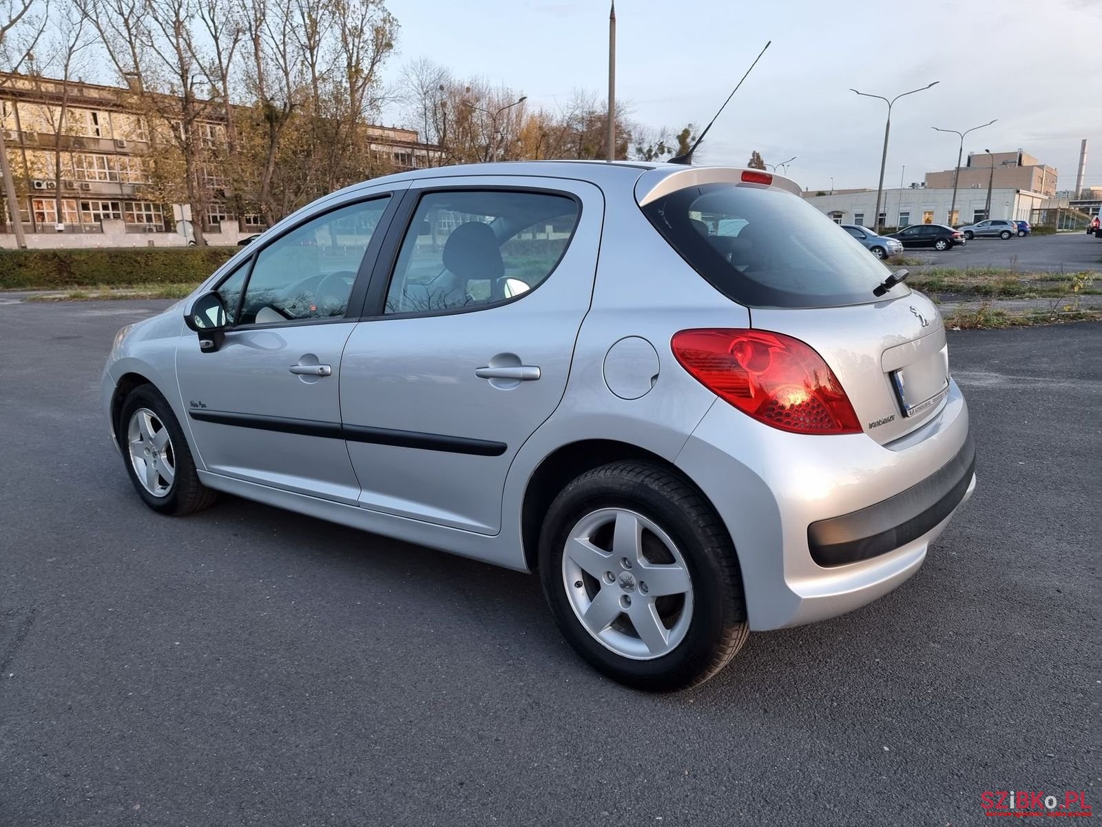 2009' Peugeot 207 photo #6