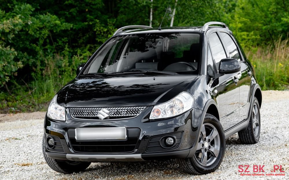 2011' Suzuki SX4 1.6 Comfort 4Wd photo #2