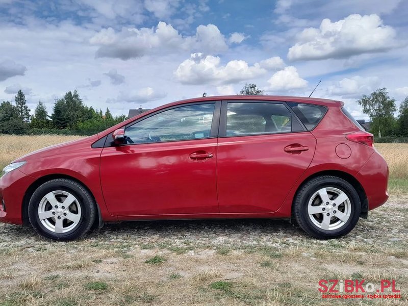 2014' Toyota Auris photo #5