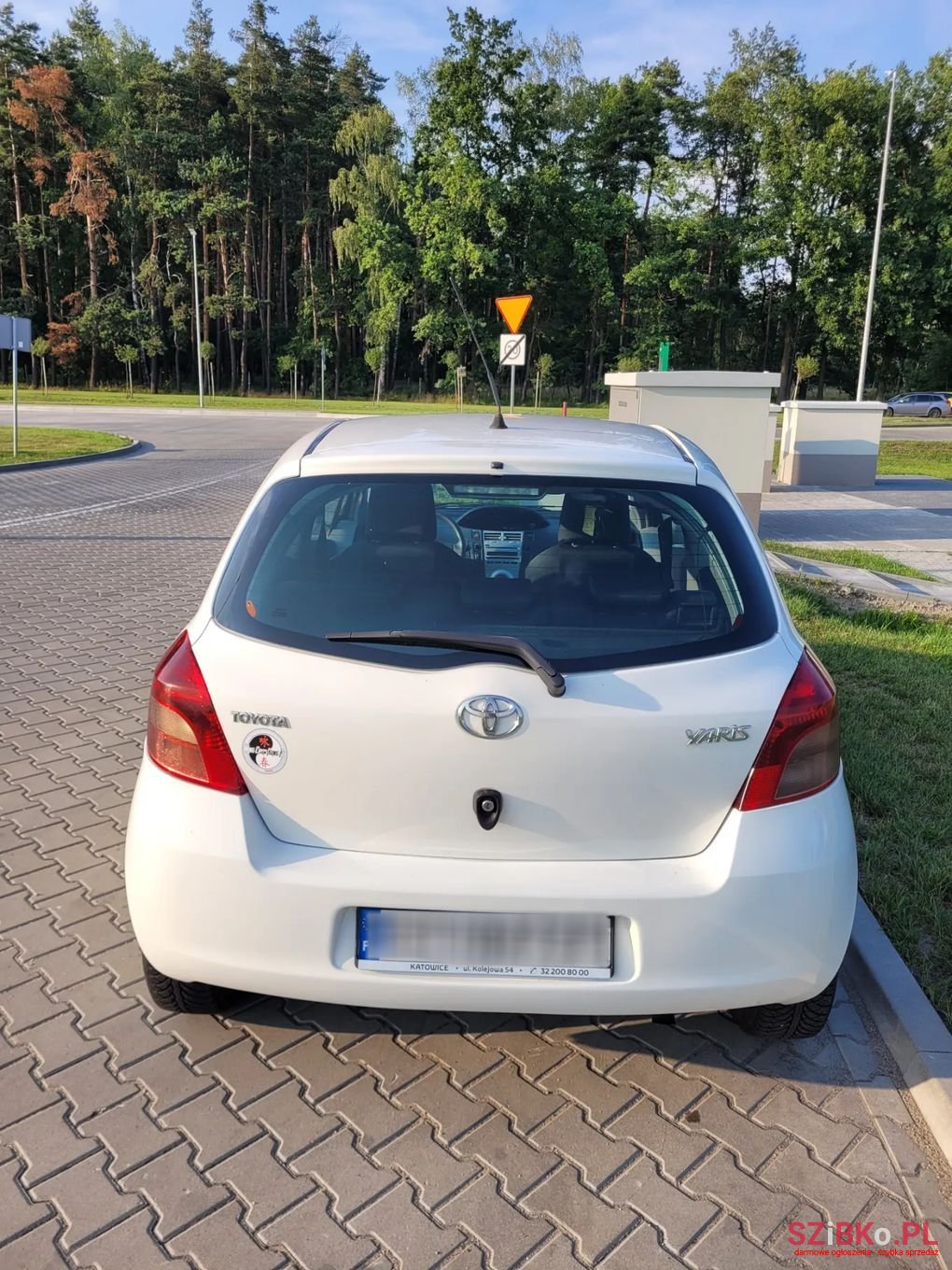 2008' Toyota Yaris photo #6