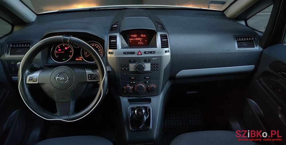 2007' Opel Zafira photo #6