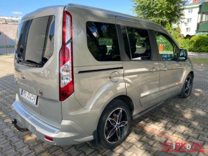 2015' Ford Torneo photo #4