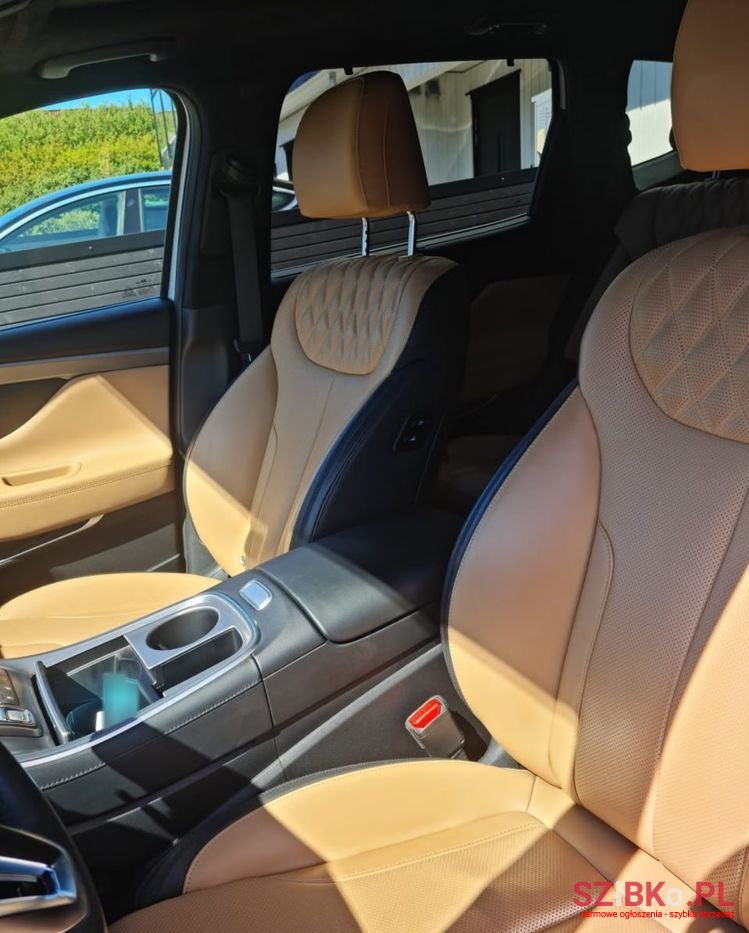 2021' Hyundai Santa Fe photo #2