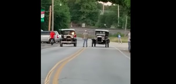 Ford Model A Vs. Model T Might Be The Slowest Drag Race Ever