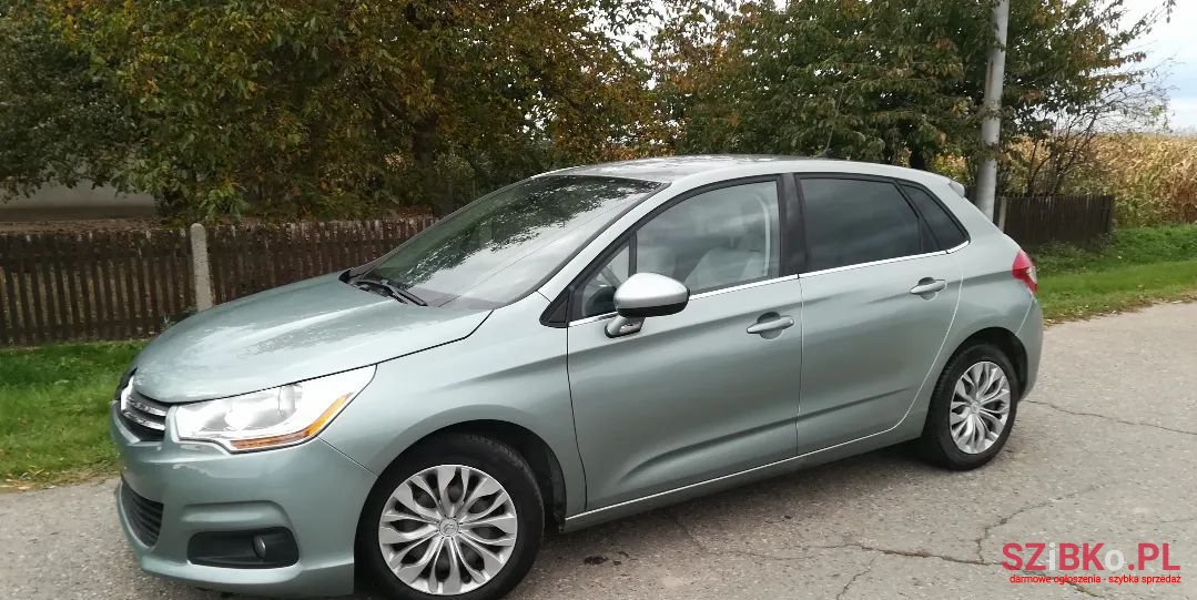 2012' Citroen C4 photo #6