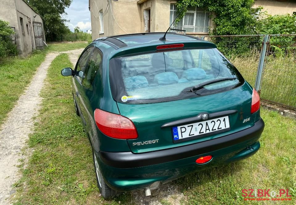 2001' Peugeot 206 photo #5