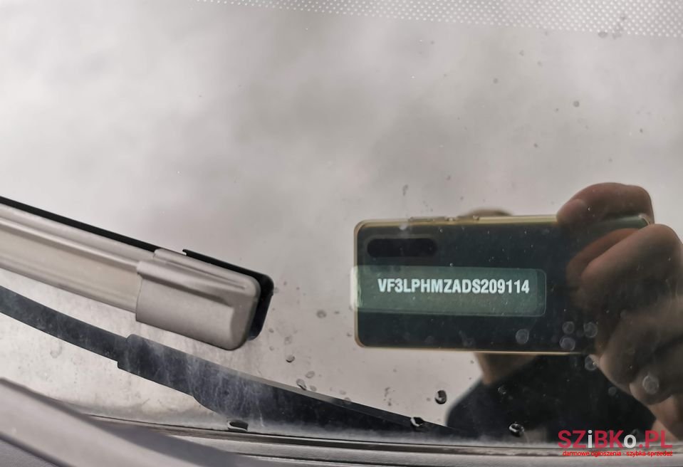 2013' Peugeot 308 photo #3