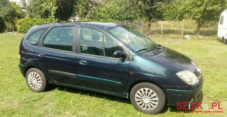 2003' Renault Scenic photo #1