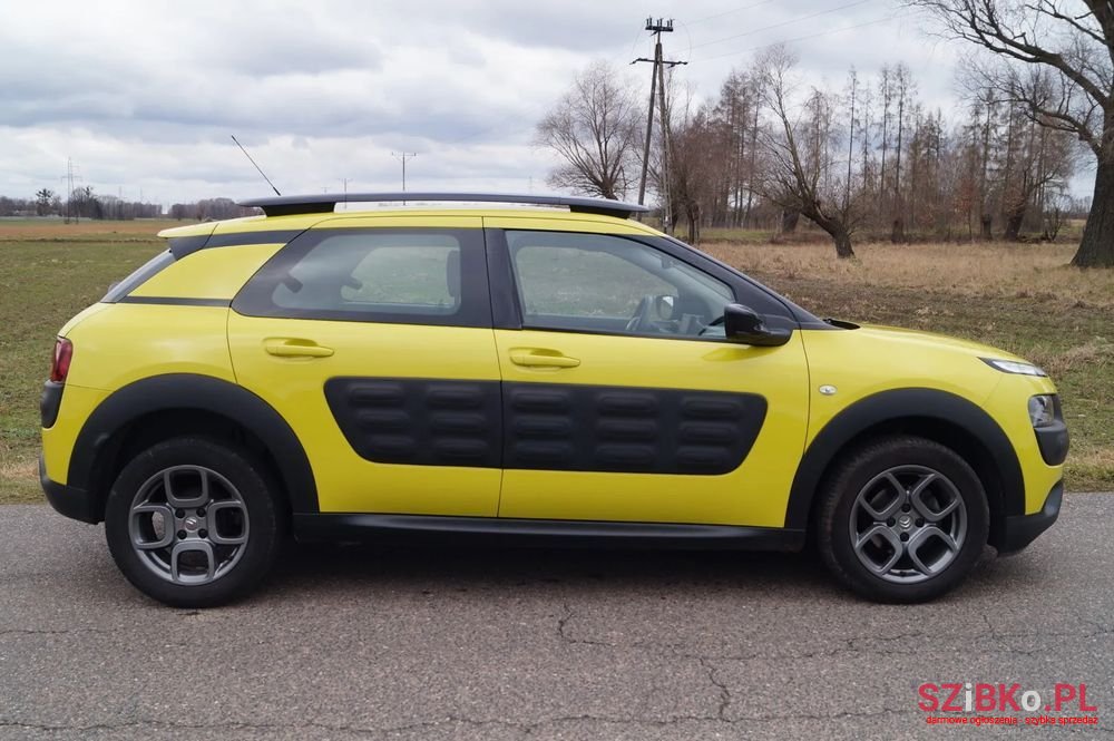 2015' Citroen C4 Cactus 1.2 Puretech Feel photo #6