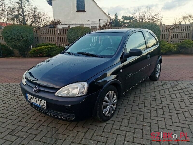2001' Opel Corsa photo #1