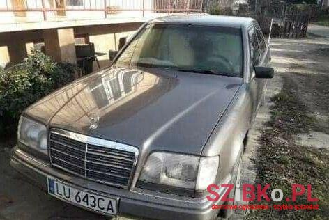 1995' Mercedes-Benz 124 photo #1