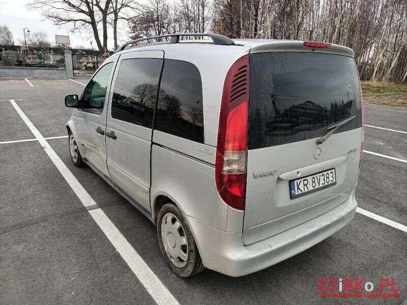 2004' Mercedes-Benz Vaneo photo #4