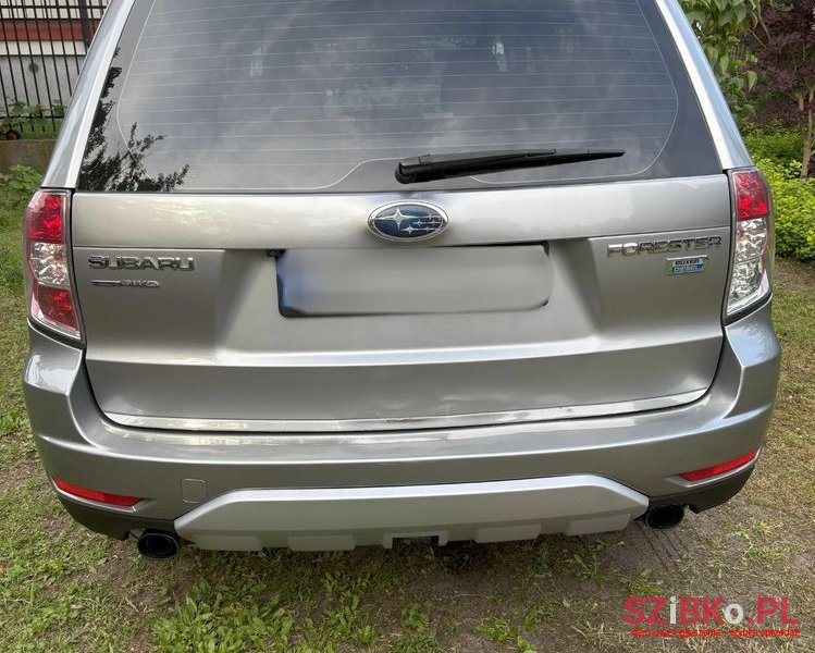 2011' Subaru Forester photo #6