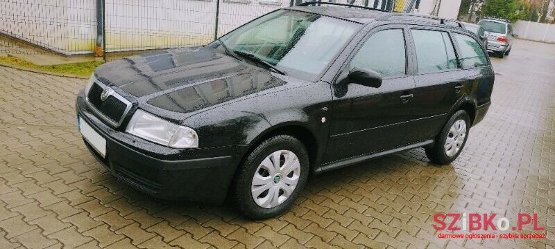 2002' Skoda Octavia photo #1