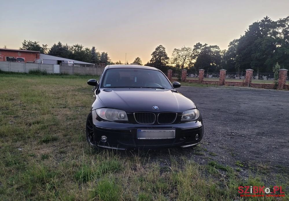 2005' BMW 1 Series 118D photo #5