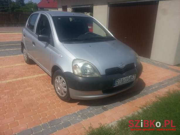 1999' Toyota Yaris photo #1