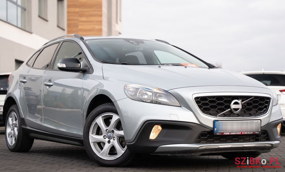 2014' Volvo V40 Cross Country D3 Momentum photo #5